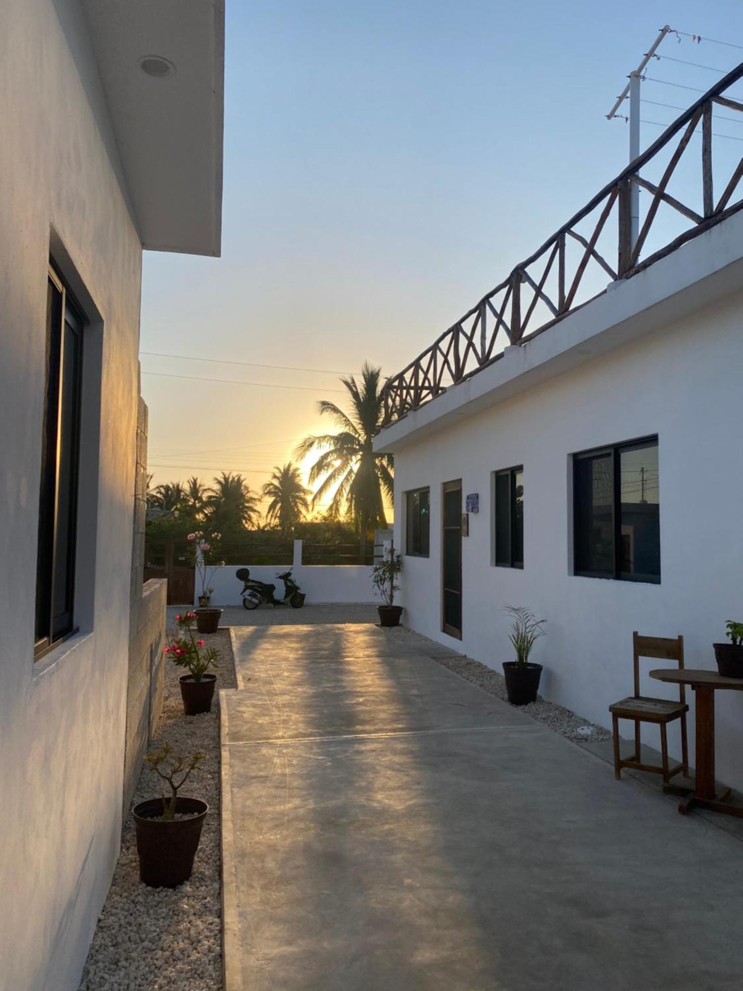 Casa Loto B Apartment Chelem Bagian luar foto